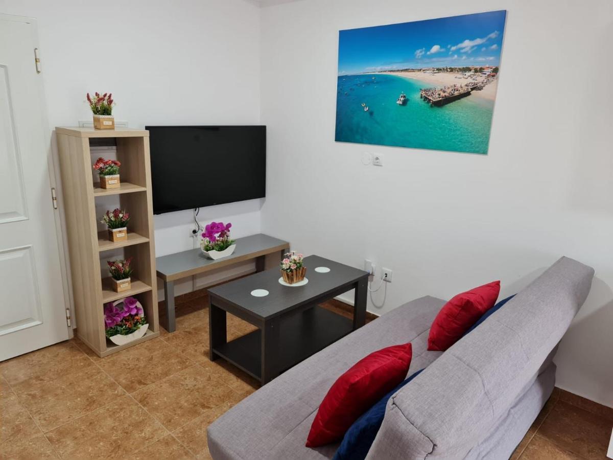 Franmay Apartments - 7 Modern Apartments Near The Beach & City, Perfect For Nomads, Travellers, Families, Watersports! Santa Maria Buitenkant foto